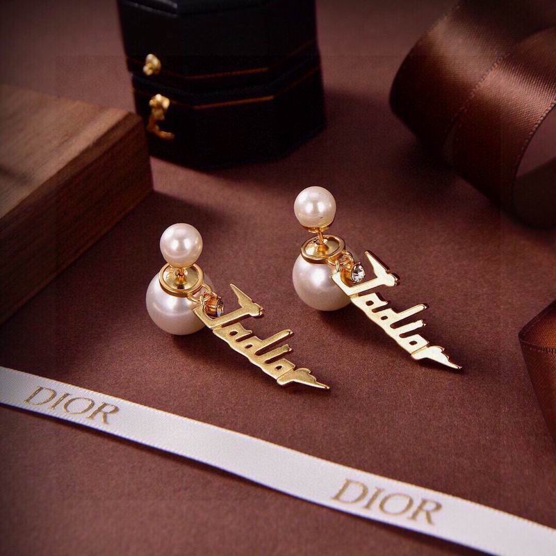 Dior Earring 08yxs11